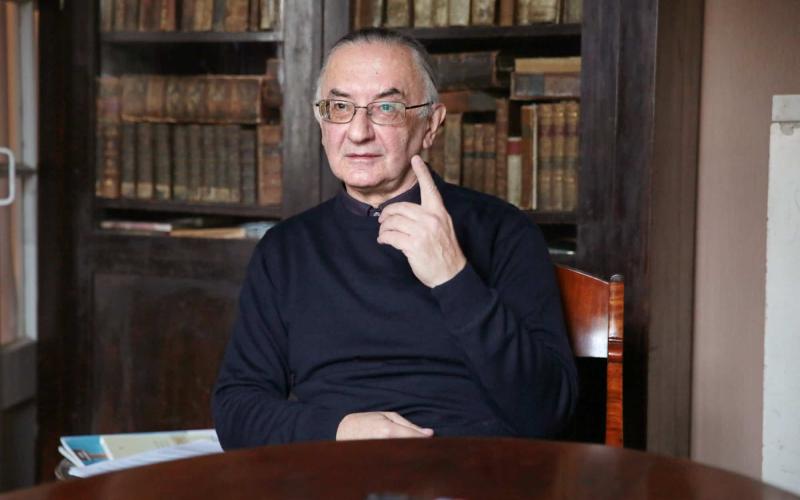 Јуриј Анатољевич Шичалин