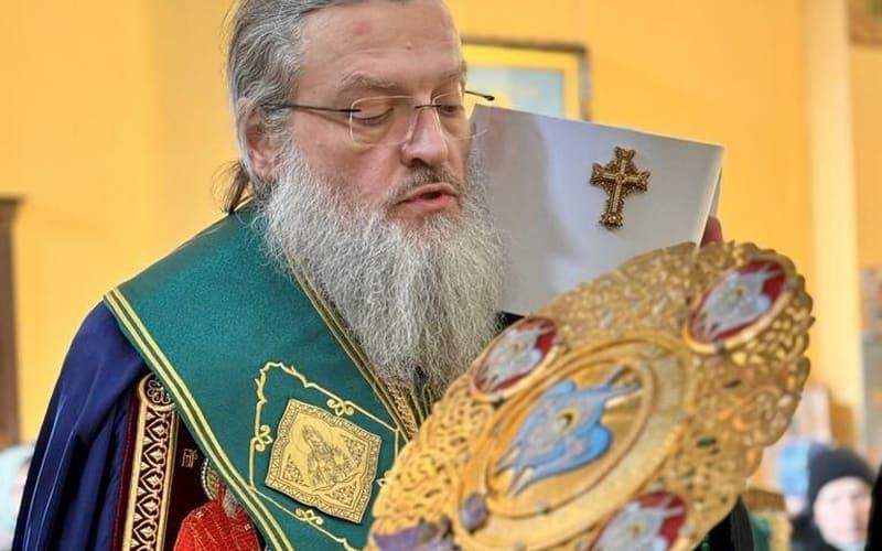 митрополит запорошки Лука чита Свето Јеванђеље на Недељу Православља 2026. године