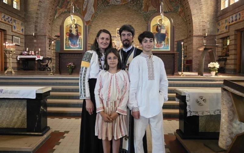 попадија Габриела Луга са породицом