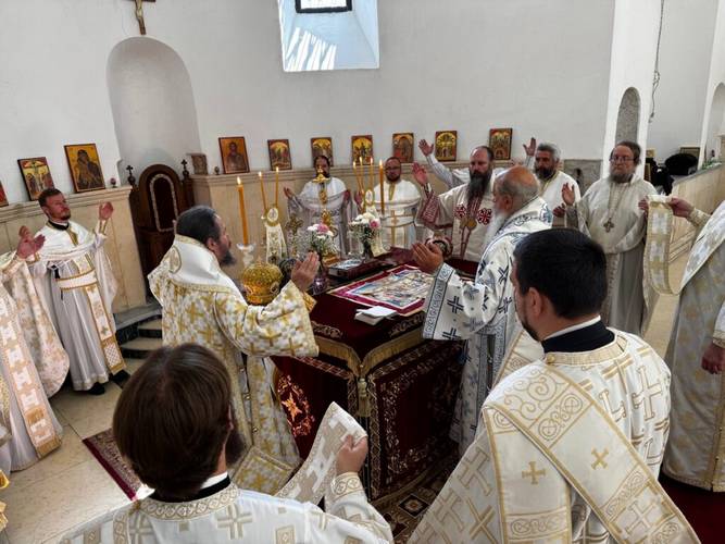 Света архијерејска Литургија