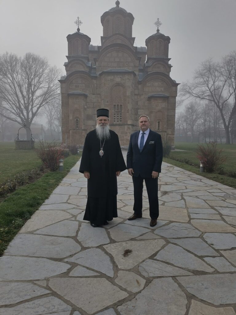 https://eparhija-prizren.com/sr/vesti/mitropolit-teodosije-razgovarao-sa-izvestiotsem-evropskog-parlamenta-za-kosovo-rihom-terasom-u-manastiru-grachanitsa/