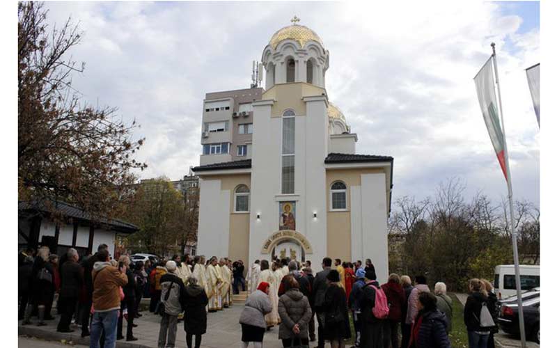 Църква „Свети великомъченик Райко“ в Шумен, източник: hristianstvo.bg