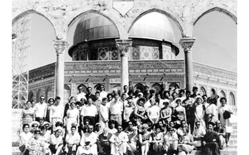 ходочашће Синдесмуса у Јерусалим 1965. године, отац Лав је средини првог реда