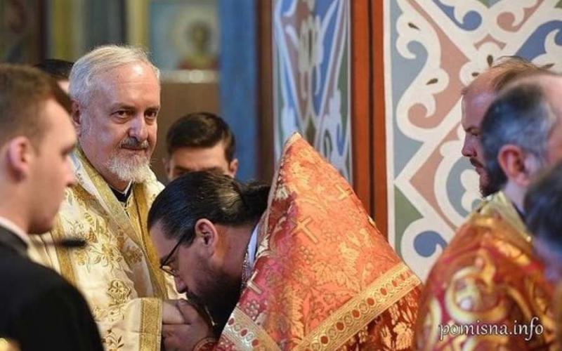 мирашевац Борис Бојовић саслужује митрополиту галском сада халкидонском Емануилу, Кијев 25. маја 2019.